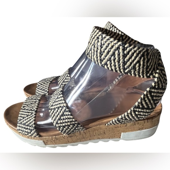 Catherine Malandrino Boho festival Wedge Platform Black and White Sandals size 9 - Picture 2 of 11
